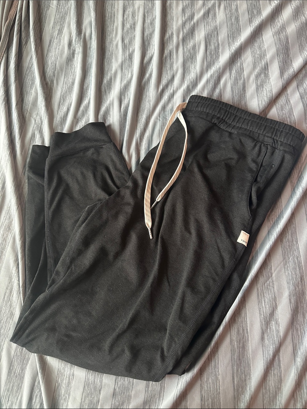 Women’s Vuori Black Jogger Bottoms with Drawstring Medium